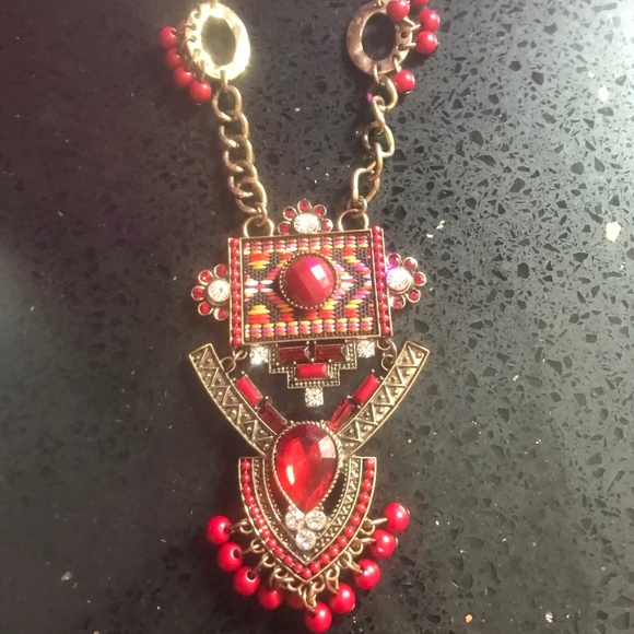 Magical Red Necklace - Picture 1 of 2
